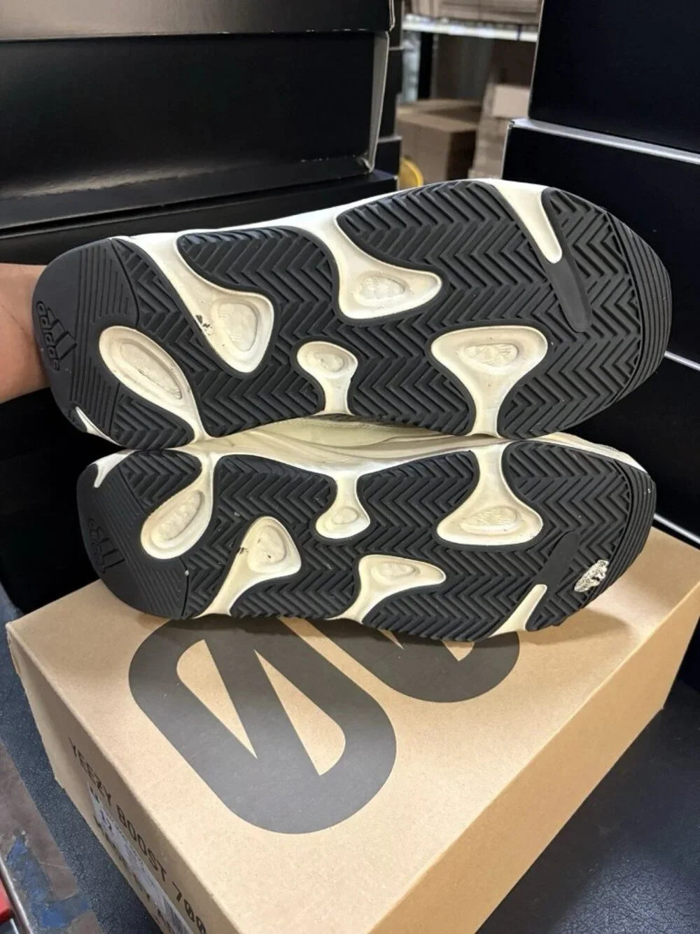 WORN Men’s Yeezy Boost 700 V2 Static EF2829 Size 12 WITH BOX
